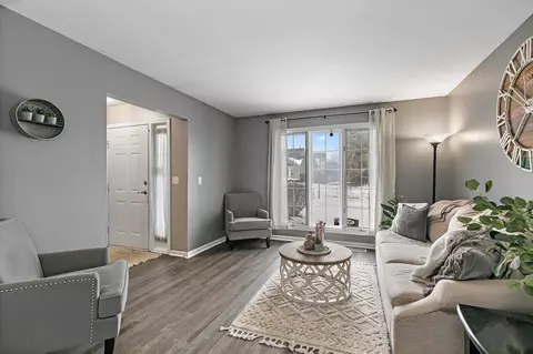 4713 Oregon Trl, Mchenry, IL 60050 photo 6