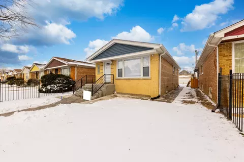 2104 W 71st Pl, Chicago, IL 60636