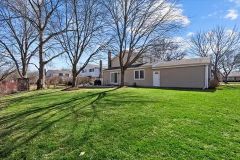 Exterior - 1649 Apache Dr, Naperville, IL 60563 photo 6 of 9