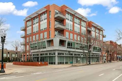 4846 N Clark St #402N, Chicago, IL 60640