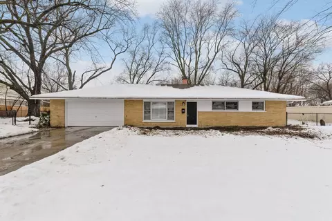 1827 N Chestnut Ave, Arlington Heights, IL 60004