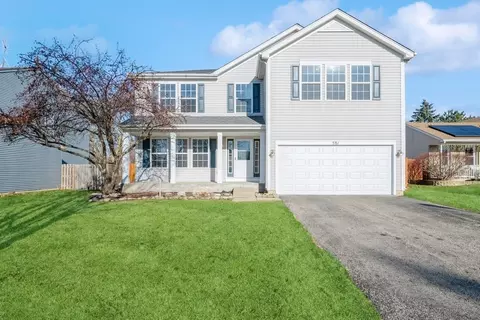 581 Indian Trail Rd, Antioch, IL 60002