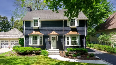 630 Sycamore Rd, Barrington, IL 60010