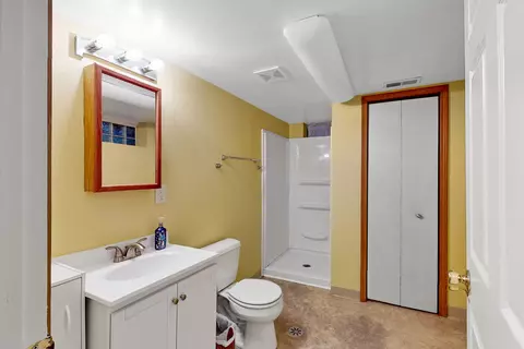 325 Emmerson Ave, Itasca, IL 60143 photo 17