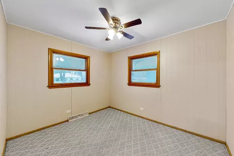 325 Emmerson Ave, Itasca, IL 60143 photo 11