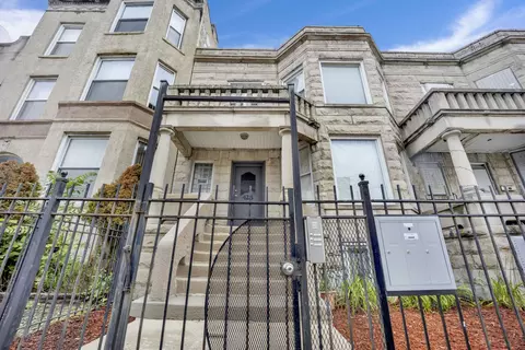 423 S Homan Ave, Chicago, IL 60624