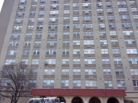 Undisclosed, Chicago, IL 60652