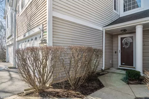 Exterior - 1545 Spaulding Rd, Bartlett, IL 60103 photo 2 of 4