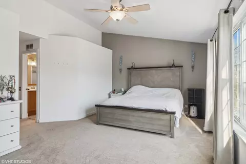 Bedroom - 1545 Spaulding Rd, Bartlett, IL 60103 photo 2 of 3