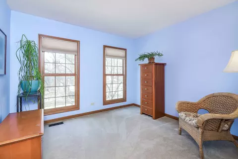 Bedroom - 1603 Stoddard Ave, Wheaton, IL 60187 photo 4 of 4