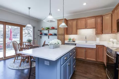 Kitchen - 1603 Stoddard Ave, Wheaton, IL 60187 photo 2 of 5