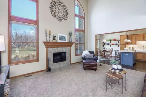 Living - 1603 Stoddard Ave, Wheaton, IL 60187 photo 2 of 4