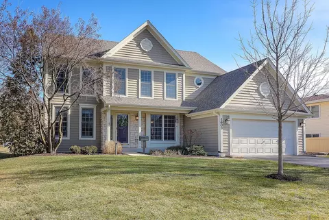 1603 Stoddard Ave, Wheaton, IL 60187