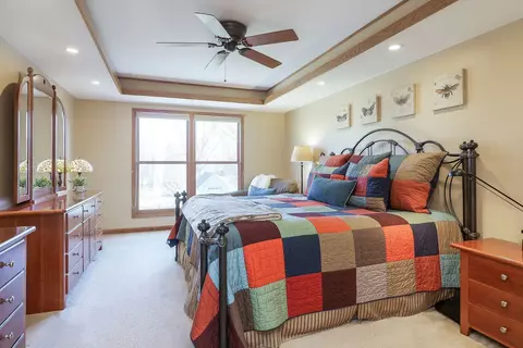 Bedroom - 1603 Stoddard Ave, Wheaton, IL 60187 photo 2 of 4