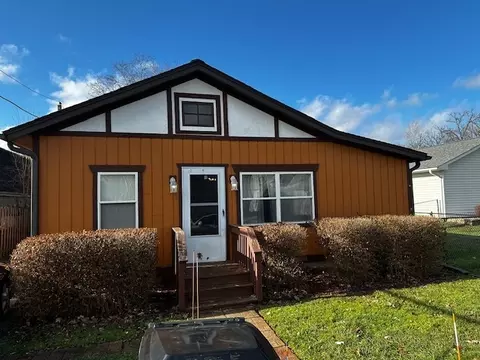 42508 N Woodland Pl, Antioch, IL 60002