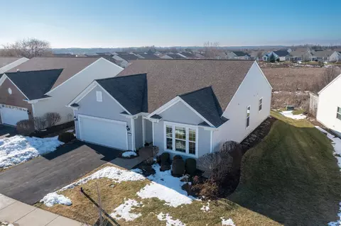 3093 Epstein Cir, Mundelein, IL 60060