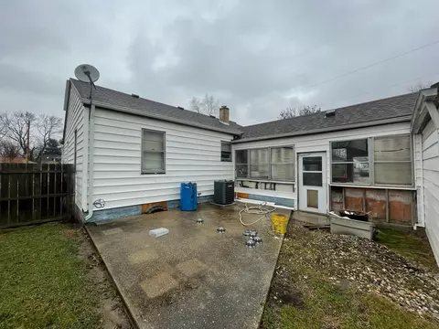 817 Oklahoma Ave, Mattoon, IL 61938 photo 5