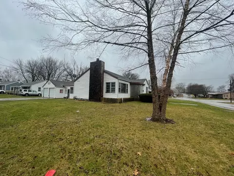 817 Oklahoma Ave, Mattoon, IL 61938 photo 9