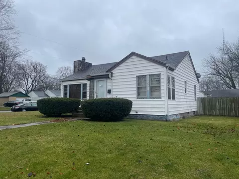 817 Oklahoma Ave, Mattoon, IL 61938 photo 3