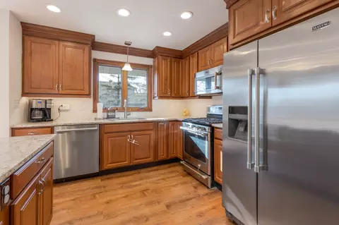 3970 Winston Dr, Hoffman Estates, IL 60192 photo 8