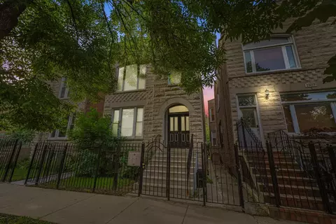 2906 W Wilcox St, Chicago, IL 60612