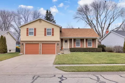 960 Bunker Ln, Decatur, IL 62526