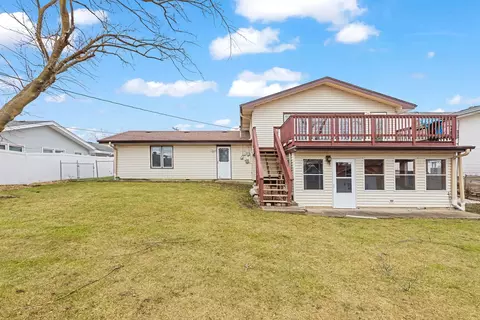 Exterior - 1095 Hassell Rd, Hoffman Estates, IL 60169 photo 6 of 6