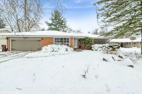 1900 Hollyhock Dr, Rockford, IL 61107