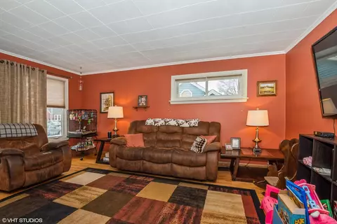 7530 Odell Ave, Bridgeview, IL 60455 photo 2