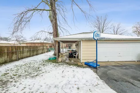 7530 Odell Ave, Bridgeview, IL 60455 photo 10