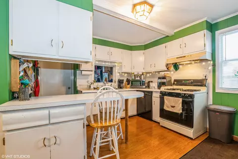 7530 Odell Ave, Bridgeview, IL 60455 photo 3