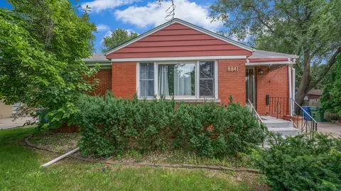 8841 Natoma Ave, Oak Lawn, IL 60453