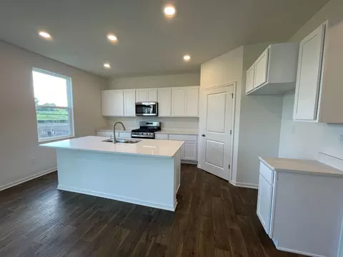2024 Legacy Pointe Blvd, Plainfield, IL 60586 photo 5