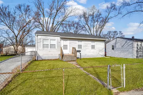 1909 223rd St, Sauk Village, IL 60411