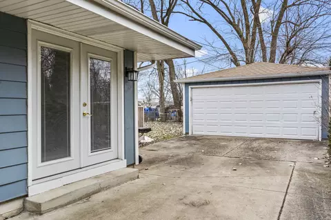 Exterior - 378 S Wolf Rd, Wheeling, IL 60090 photo 5 of 5