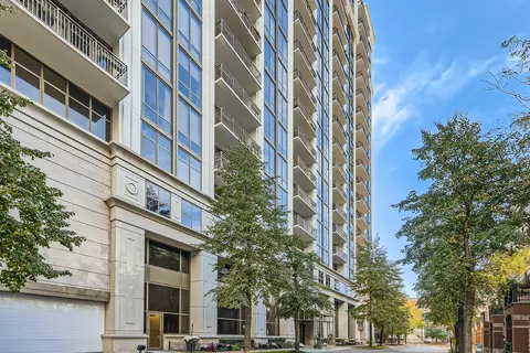 1335 S Prairie Ave #410, Chicago, IL 60605