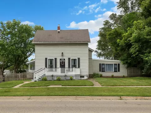 903 N Green St, Mchenry, IL 60050