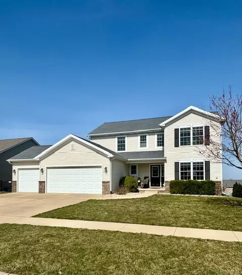 5012 Londonderry, Bloomington, IL 61705