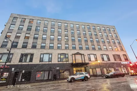 1791 W Howard St #304, Chicago, IL 60626
