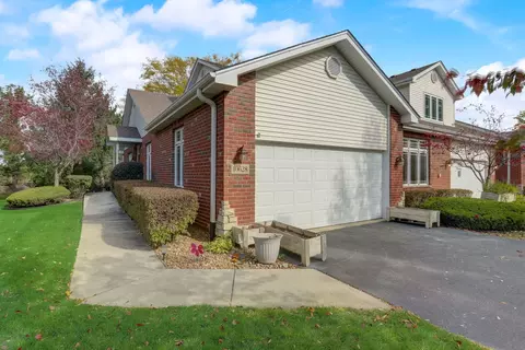 10628 Canterbury Dr, Mokena, IL 60448
