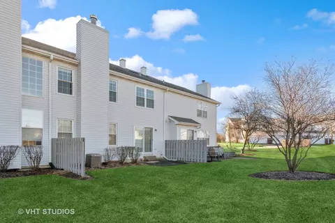 1338 Filly Ln, Bartlett, IL 60103 photo 17