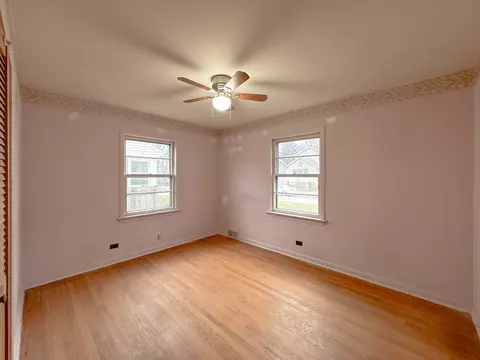 1473 E Walnut Ave, Des Plaines, IL 60016 photo 7