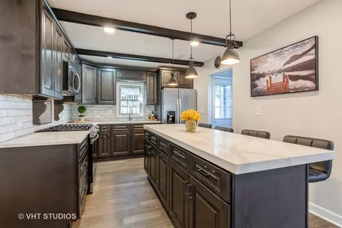 608 Hillside Rd, Glenview, IL 60025 photo 4