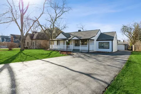 608 Hillside Rd, Glenview, IL 60025
