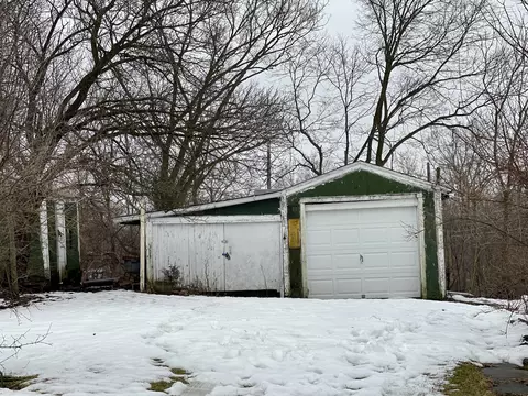 207 E Caroline St, Spring Valley, IL 61362 photo 3