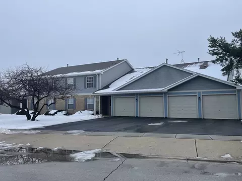 406 Woodview Cir #C, Elgin, IL 60120
