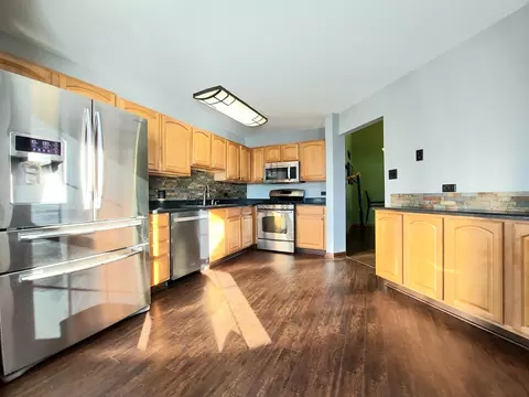 14009 Cambridge Cir, Plainfield, IL 60544 photo 6