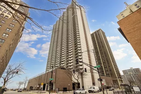 6033 N Sheridan Rd #8L, Chicago, IL 60660