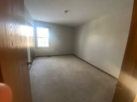 1479 Garnet Cir, Hoffman Estates, IL 60192 photo 9