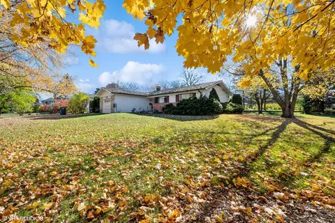 650 Old Elm Rd, Highland Park, IL 60035